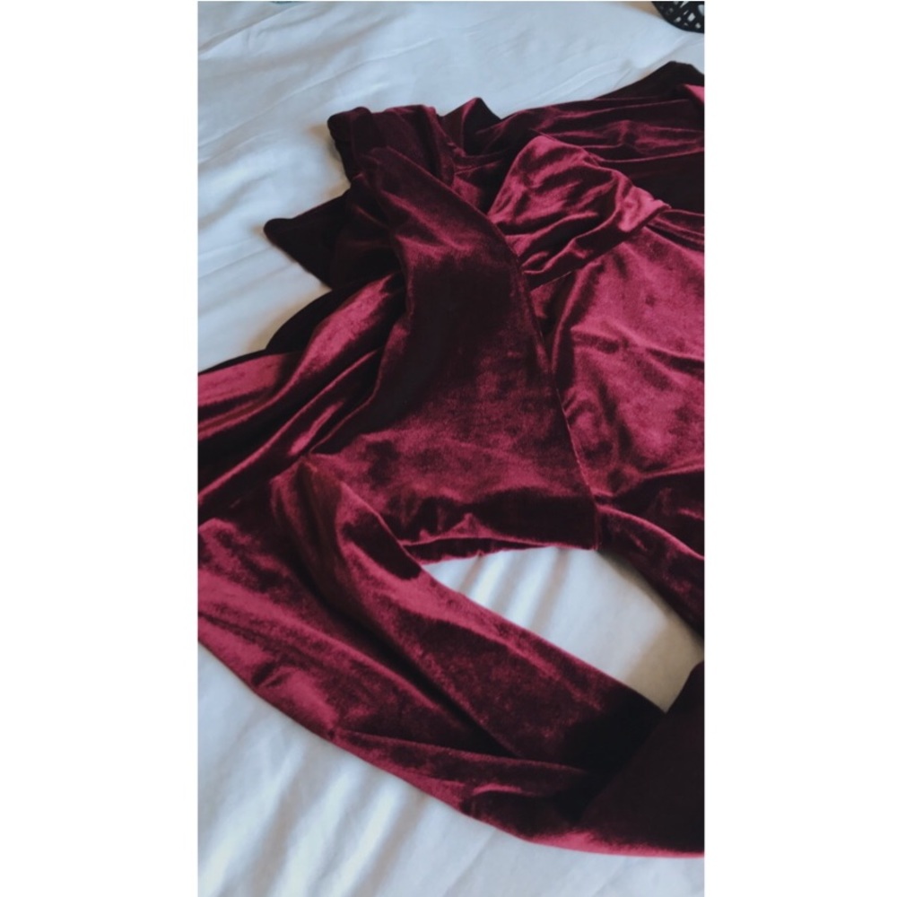 Vince Camuto maroon velvet off shoulder dress